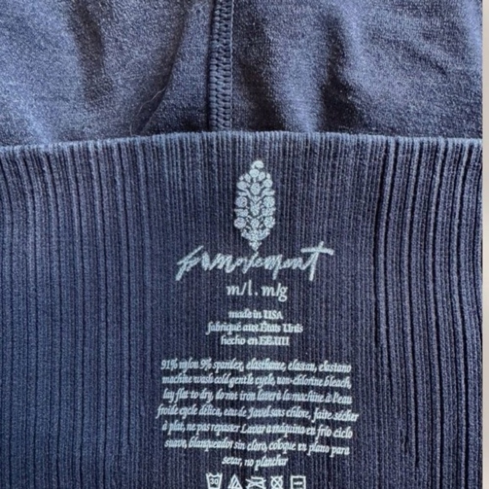 NWOT FP Movement Good Karma Leggings Size M/L in Washed Black - Picture 7 of 7